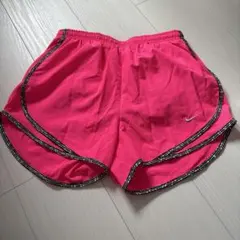 NIKE ショートパンツのサムネイル