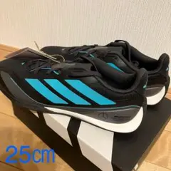 adidas スニーカー