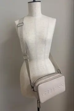 GUESS ショルダーバッグ ベージュ