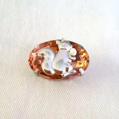 No.1374　ガラスビジュー　アプリコットカラー　リス　帯留め