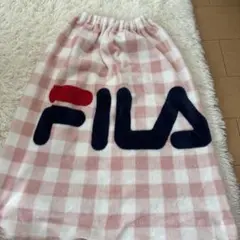 FILA チェック柄フリースラップタオル