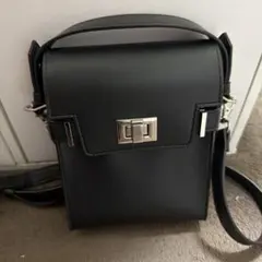 ADRER ショルダーバッグ ブラックのサムネイル