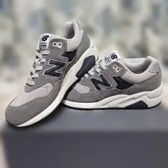 NEW BALANCE 580 グレー ネイビー スニーカー　新品‼️のサムネイル