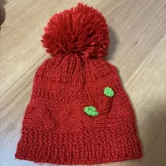 Peach 赤いニット帽 Sサイズ ポンポン付き42㎝〜44㎝