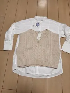 GU ベージュ ニットベスト Sサイズ