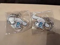 シナモンロール　アクリルキーホルダー 2個セット