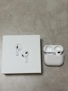※右のみ　AirPods 第3世代　ホワイト 充電ケース付き