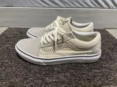 スニーカーのサムネイル