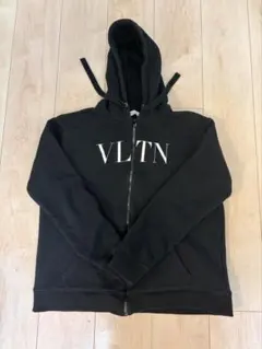 VLTN ヴァレンティノ パーカー pa1nf8vNaWA5.jpg?width=768