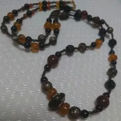 ビーズロングネックレス