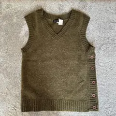 オリーブグリーン Vネック ニットベスト