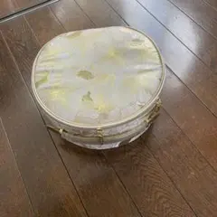 花柄円形ポーチ ゴールド