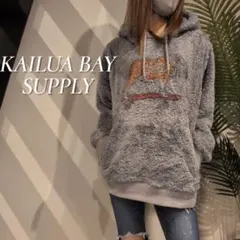 KAILUA BAY SUPPLY ボアフリースパーカー スケボー犬 メンズ