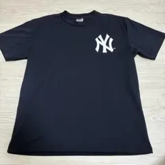 MLB ニューヨーク・ヤンキース 半袖Tシャツ ブラック ワンポイントロゴ　Ｌ