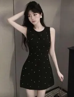 ビジュー付き黒ノースリーブミニワンピース