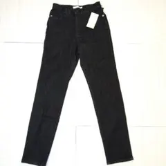 【タグ付き未使用品】リリアンカラットブラック スキニー　 デニムパンツ　S
