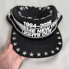 Supremeダミアン・ハーストSpinart Box Logo Sticker - メルカリ