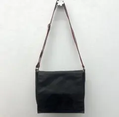 BALLY バリー　ショルダーバッグ　肩掛け　斜め掛け　シルバー金具