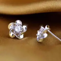 【 シルバー 925 】プラチナRG加工 スタッドピアス 梅花