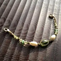 Item thumbnail for item 39329861-3380-4b72-969c-64106ca7da5e