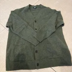 ユニクロ　Vネックカーディガン