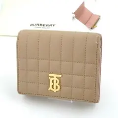 ✨未使用展示品✨　BURBERRY ミニ財布　TBロゴ　キルティング　三つ折りのサムネイル