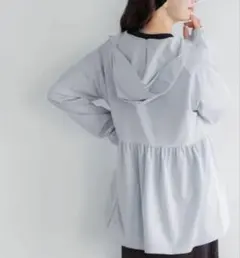 新品coca uvカットティアードパーカー Mのサムネイル