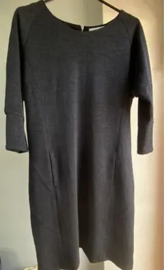 即日発送　美品　これからの時期に　ダークグレー ウール　上品　ワンピース　秋冬