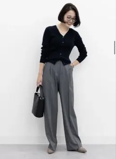 ユニクロ UNIQLO タックワイドパンツ チャコールグレー