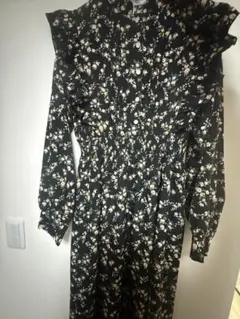 mily bilet レトロ花柄ピンタックフリルワンピース L ブラック