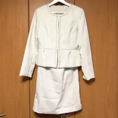 アイボリー ジャケットとスカートのセット 9号