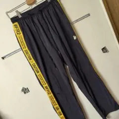 FR2 シャカシャカパンツラインパンツ - メルカリ