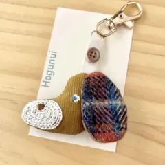 ミナペルホネン mimaperhonen 刺繍ブローチ ハンドメイド - メルカリ