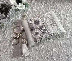 み*い様 インド刺繍リボン ちいさなポーチ