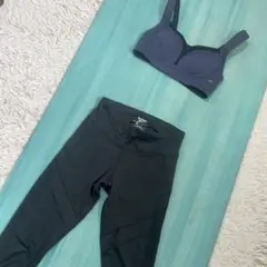 Reebok ブラック ヨガパンツ