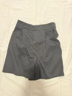GU グレー ショートパンツ M