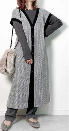 しまむら◆幾何学柄 ジャガードニット ロングジレ ベスト Lax Dan Tia