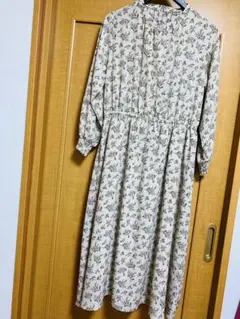 ★超美品・USED・匿名配送★シューラルー 長袖 ワンピースのサムネイル
