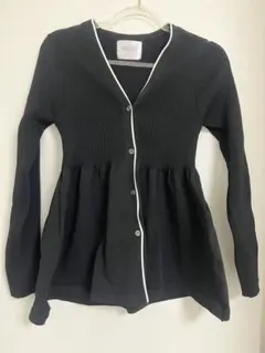 しまむら　リブ編みバイカラーペプラムカーディガン　ボミルダン　talbyyumi