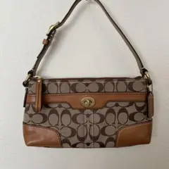 コーチ　ワンショルダーバッグ　ターンロック　シグネチャー　美品