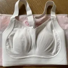 ホワイト パッド付きブラジャー 160/85(M)