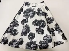 JUSGLITTY 大花柄フレアスカート　サイズ2