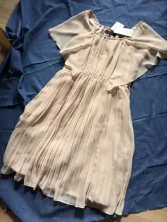 ラストサマーセール★新品★未使用★ UNTITLED ワンピース サイズ4