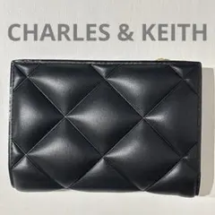 CHARLES & KEITH キルティング 二つ折り財布 ブラック キルトのサムネイル
