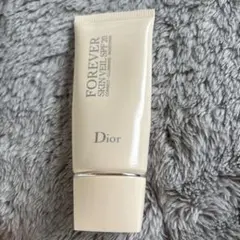 DIOR ディオールスキン フォーエヴァー スキン ヴェール 001
