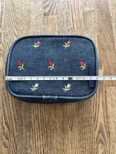 Item thumbnail for item d8669b56-41ee-4632-b5c0-d0bf659e82d9