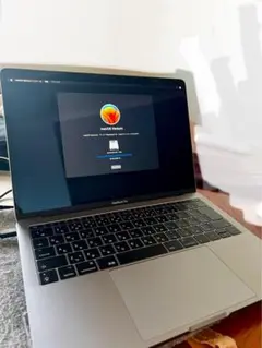 Apple MacBook Pro 13インチ（2017年)