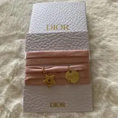 Dior ディオール チャーム ゴールドカラー ノベルティ ロゴ　ブレスレットのサムネイル