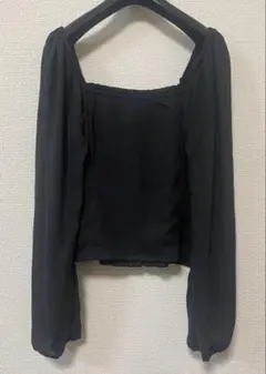 アバクロ　ブラック スクエアネック トップスのサムネイル