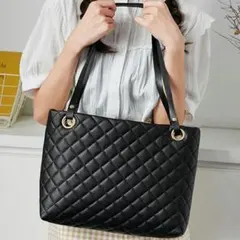 【新品未使用】レディースキルティングバッグ トートバッグ 黒【小物入れ付き】